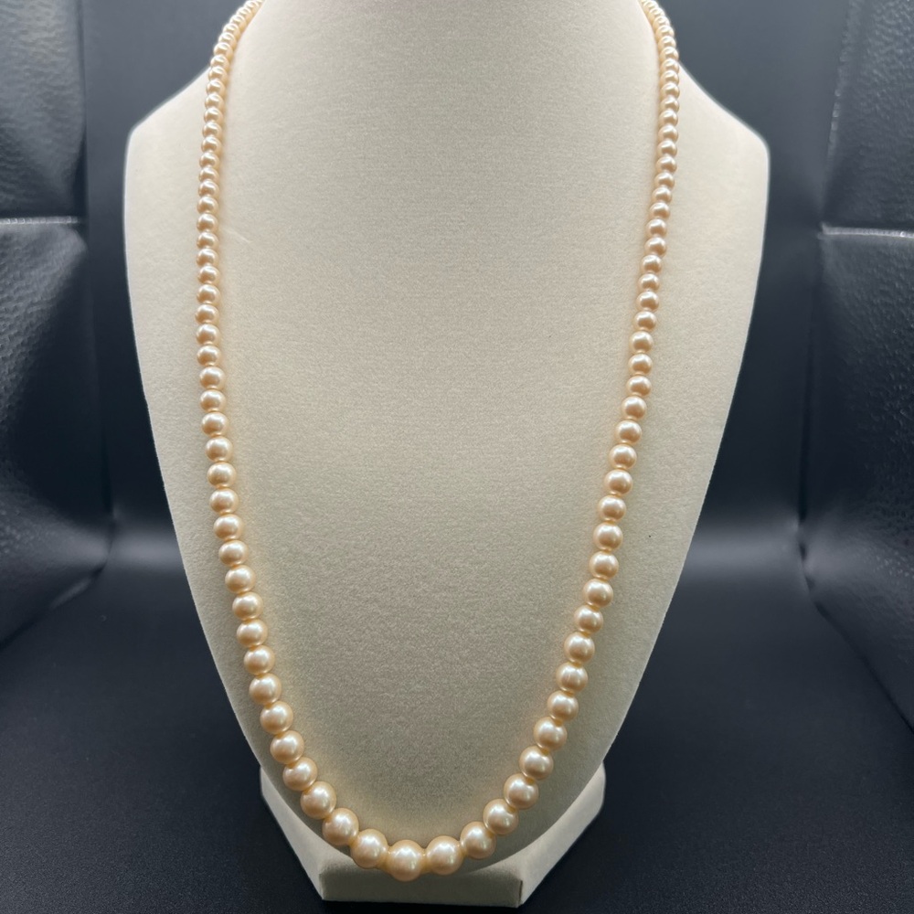 Elegant Marbella Faux Pearl Necklace